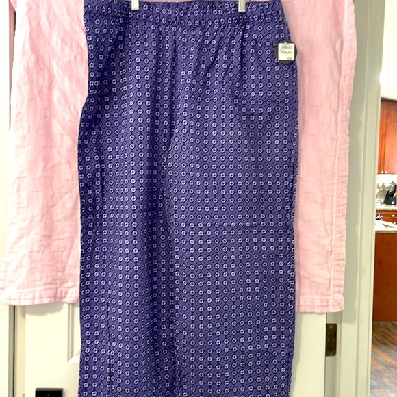 Never worn paints for use home or bed. It is made cotton - Picture 1 of 4